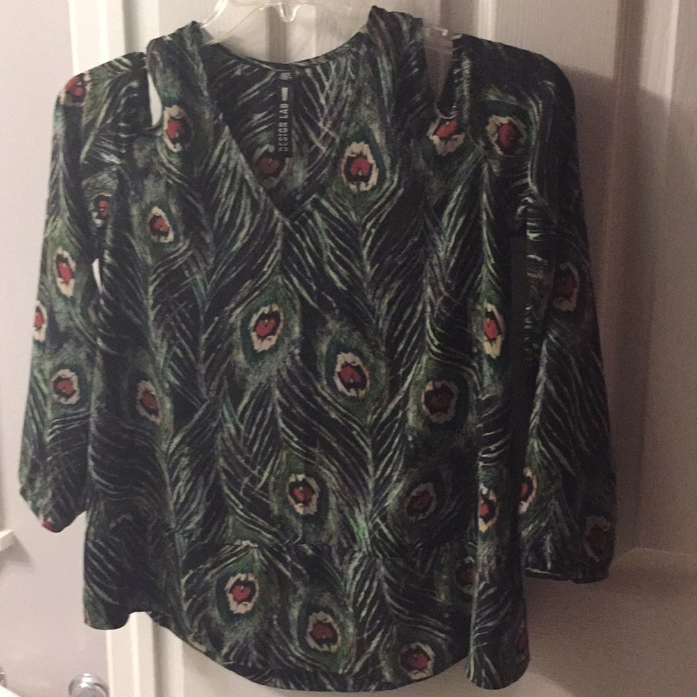 Design Lab blouse 🦚 - Picture 2 of 4